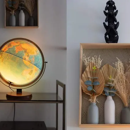 Cosy Centre *